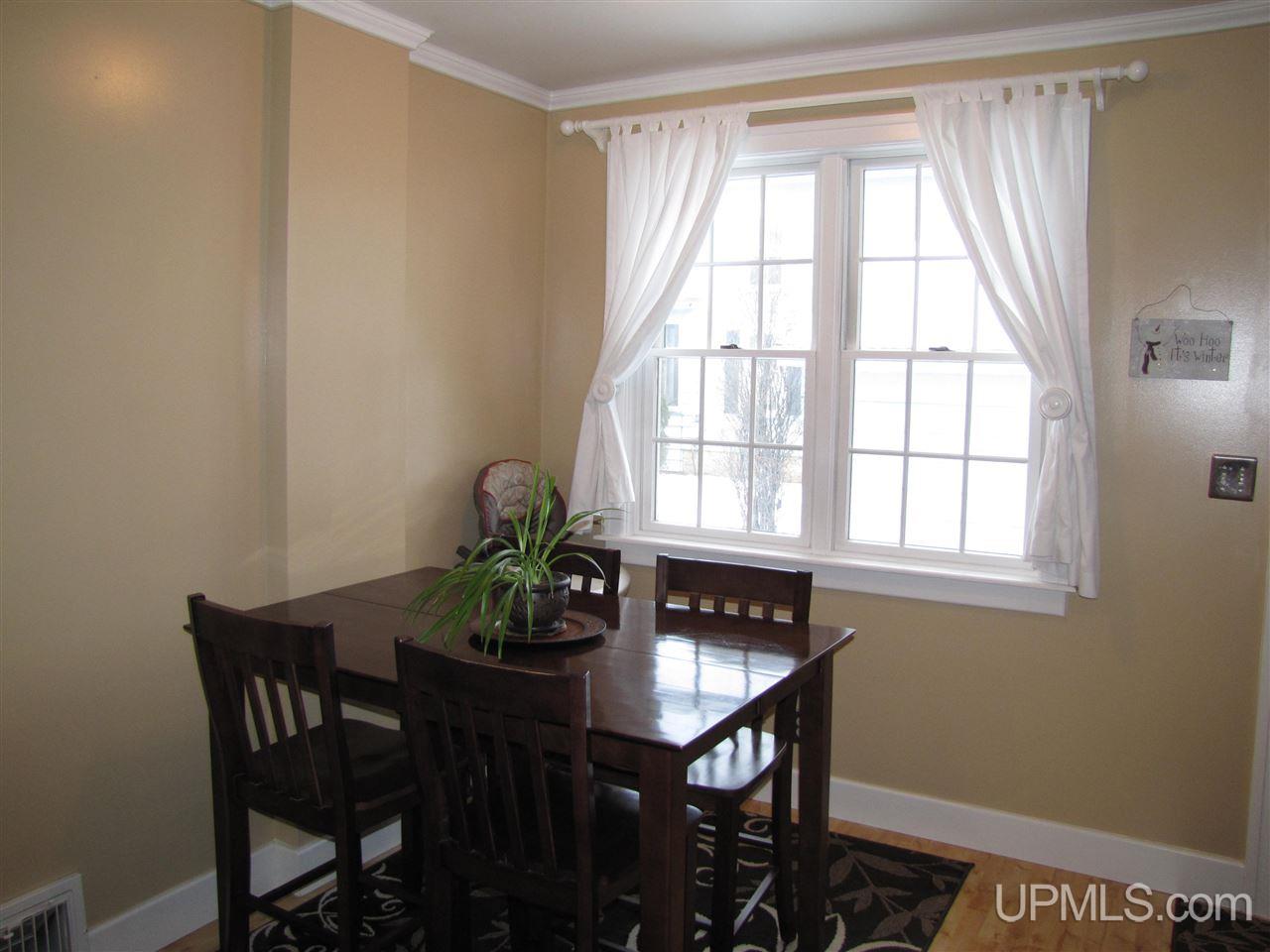 411 South 2nd Street Escanaba, MI 49829 - Photo 10 of 16