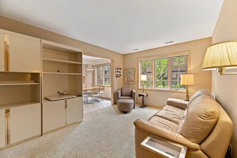 $349,000 | 1000 Deerfield Road, Unit 101, Highland Park, IL 60035