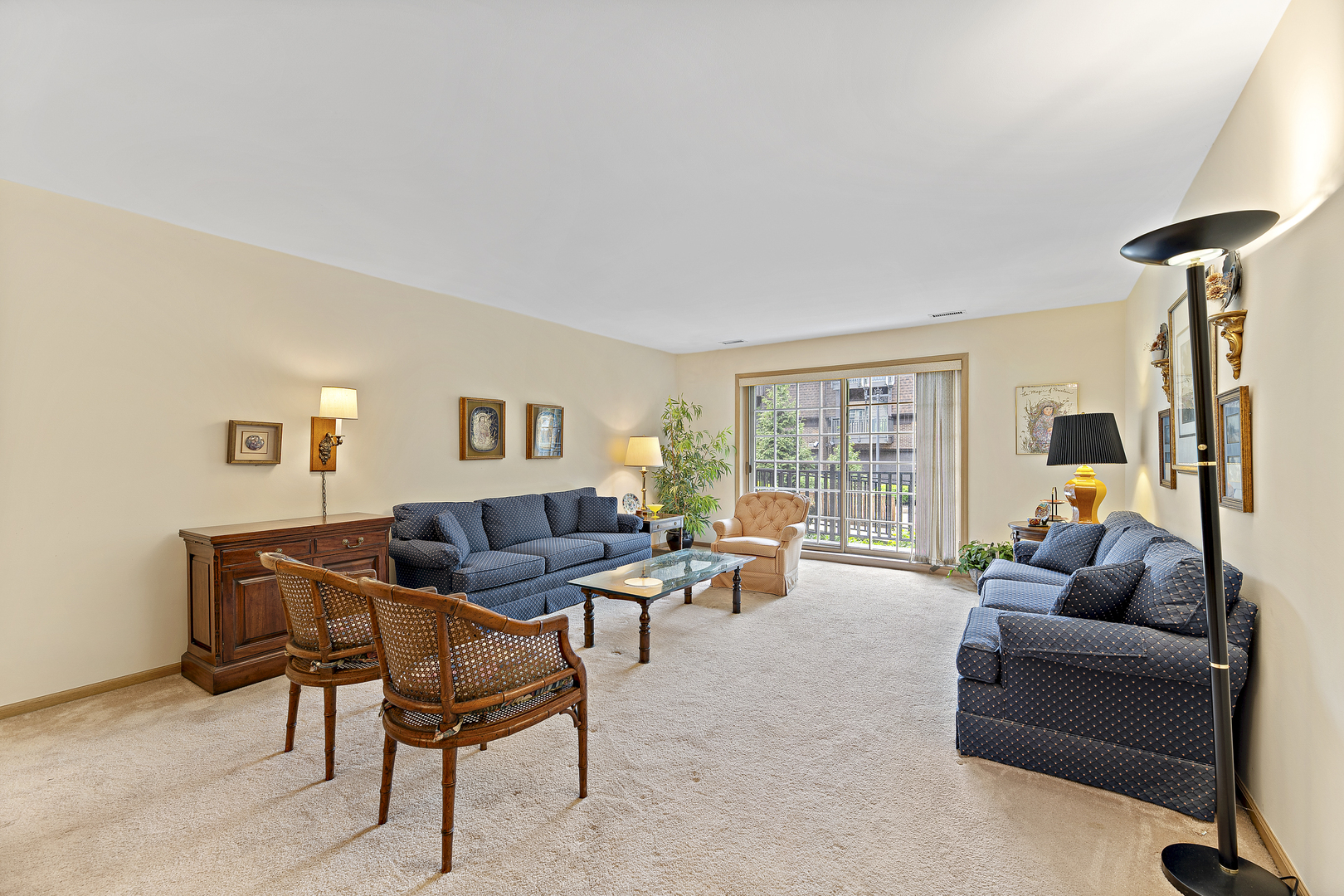 1000 Deerfield Road, Unit 101 Highland Park, IL 60035 - Photo 4 of 19 a living room with furniture and a large window