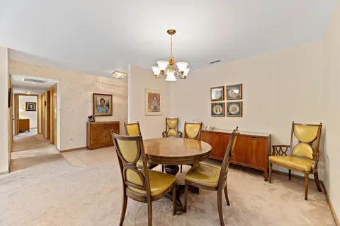 $349,000 | 1000 Deerfield Road, Unit 101, Highland Park, IL 60035