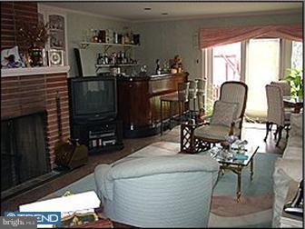 1109 Orleans Road Cheltenham, PA 19012 - Photo 4 of 6 Family Room