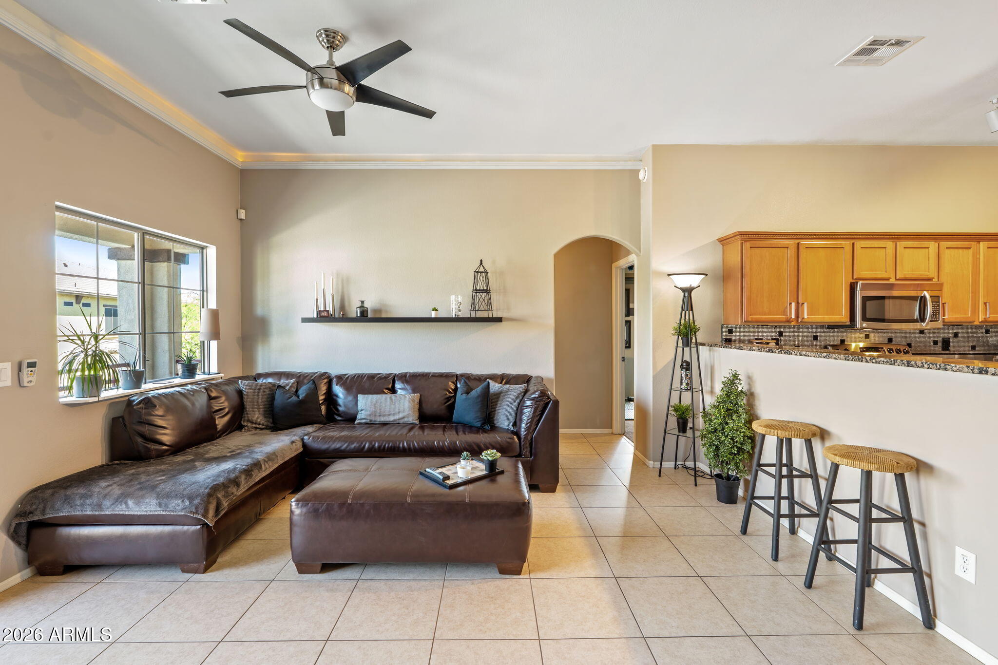 2725 East Mine Creek Road, Unit 2056 Phoenix, AZ 85024 - Photo 18 of 28 Family room off Of Kitchen