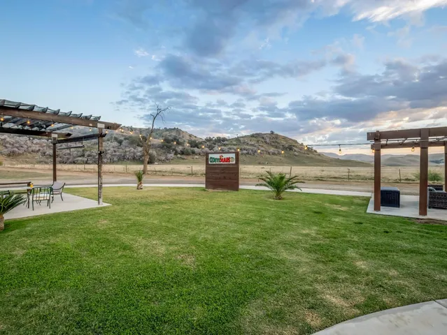 $1,585,000 | 31204 Sierra Drive, Exeter, CA 93221