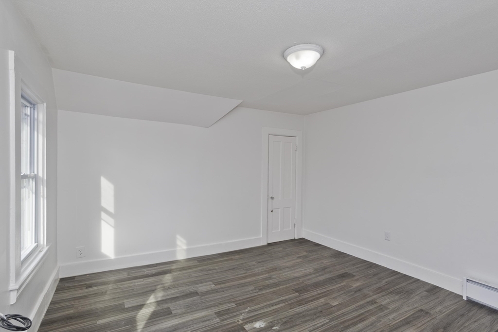 26 Huntington Street Springfield, MA 01107 - Photo 21 of 27