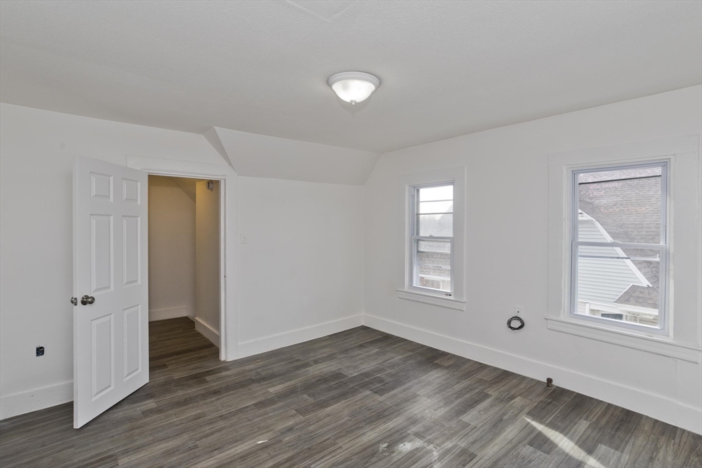 26 Huntington Street Springfield, MA 01107 - Photo 23 of 27