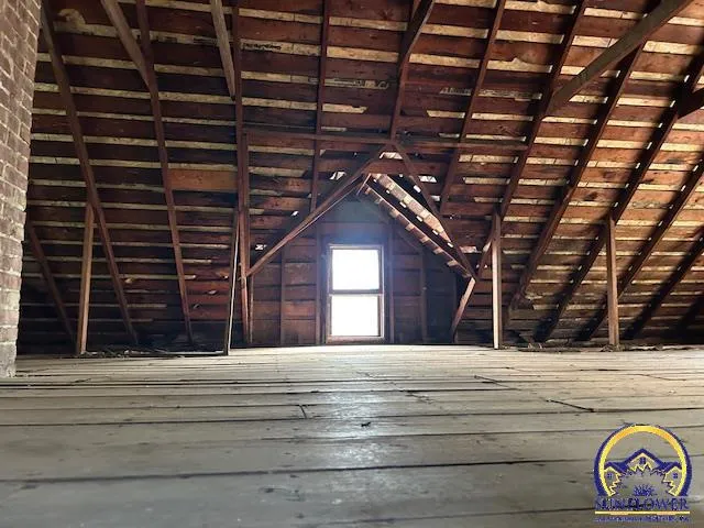 $149,950 | 734 Southwest Lindenwood Avenue, Topeka, KS 66606