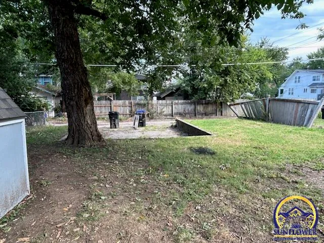 $149,950 | 734 Southwest Lindenwood Avenue, Topeka, KS 66606