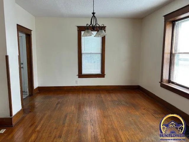 $149,950 | 734 Southwest Lindenwood Avenue, Topeka, KS 66606