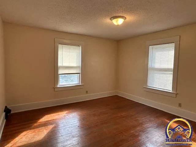 $149,950 | 734 Southwest Lindenwood Avenue, Topeka, KS 66606