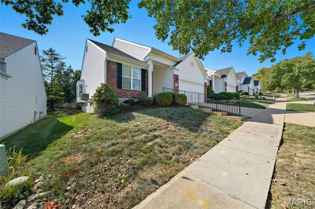 $325,000 | 568 Hilltop Townes Drive, Eureka, MO 63025