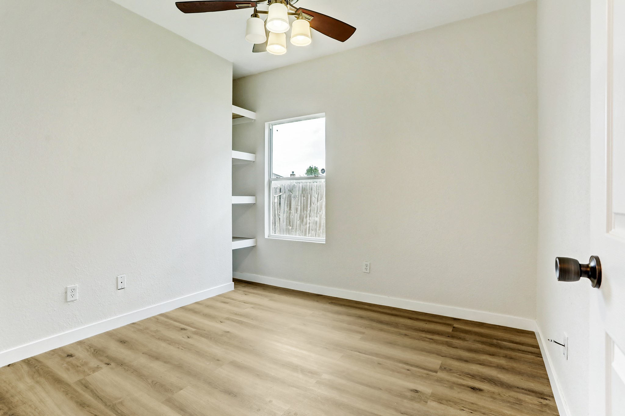128 Almquist Street Hutto, TX 78634 - Photo 21 of 32