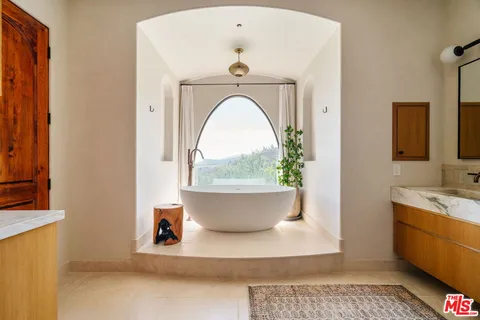 $6,999,000 | 2656 Vista Del Mar Road, Topanga, CA 90290