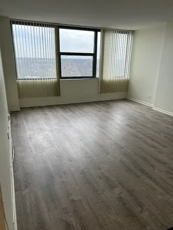 $99,500 | 7234 West North Avenue, Unit 1113, Elmwood Park, IL 60707