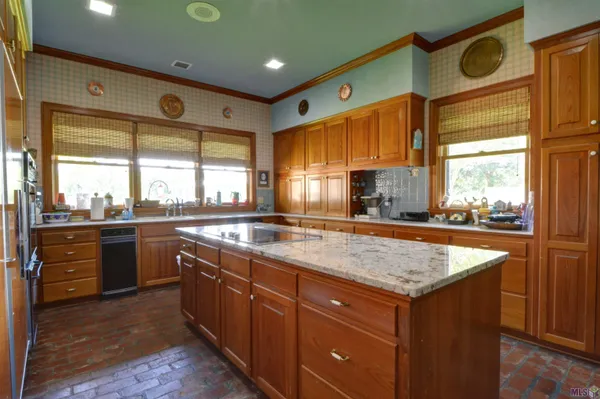 $2,500,000 | 13251 Greenwell Springs Port Hudson Road, Central, LA 70770