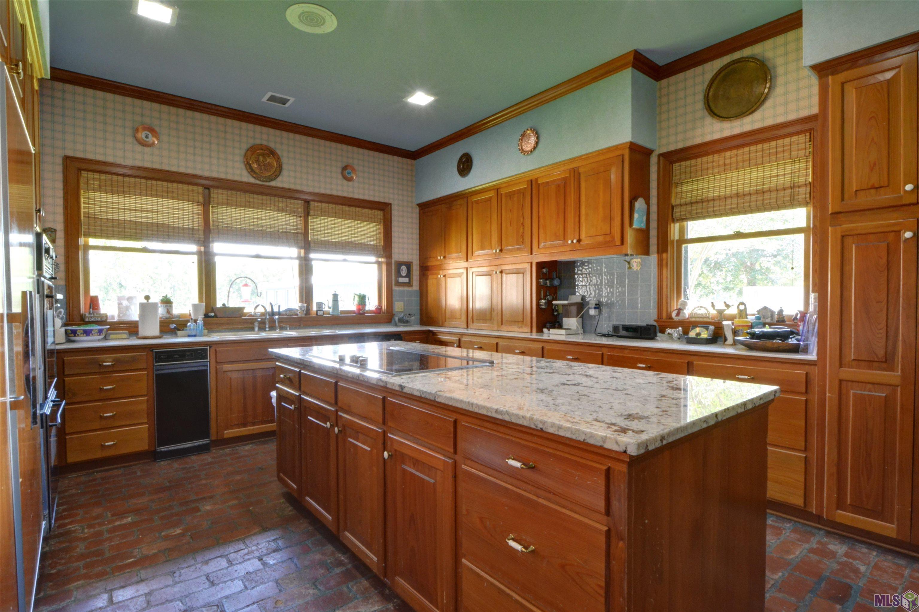 13251 Greenwell Springs Port Hudson Road Central, LA 70770 - Photo 7 of 34