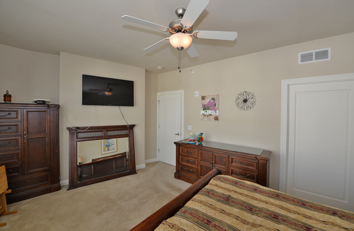 141 Main Street, Unit 429 Racine, WI 53403 - Photo 19 of 38 Photo 19