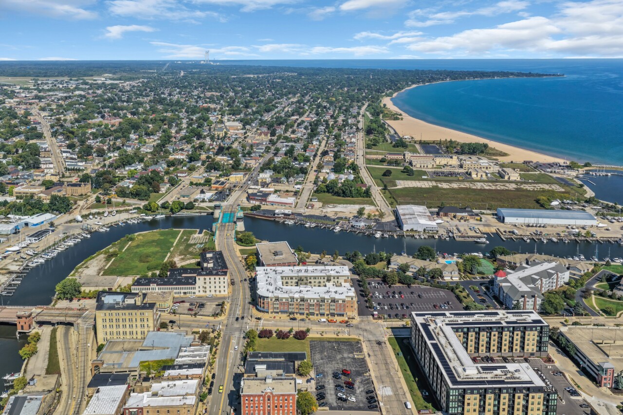 141 Main Street, Unit 429 Racine, WI 53403 - Photo 4 of 38 Looking N