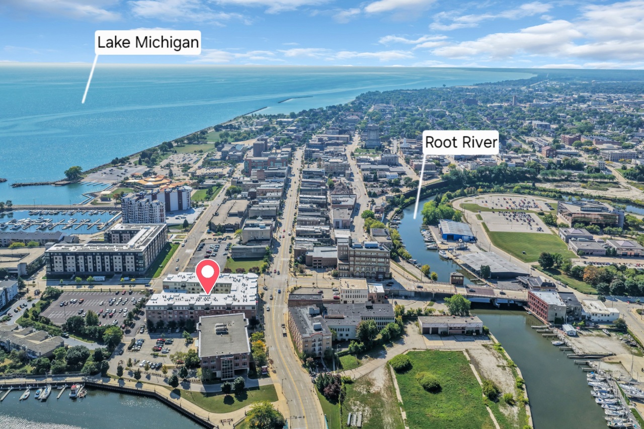 141 Main Street, Unit 429 Racine, WI 53403 - Photo 7 of 38 141 Main St 429