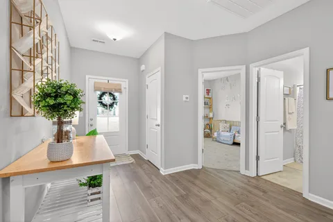 $414,000 | 1422 Blackstone Street, Murfreesboro, TN 37129