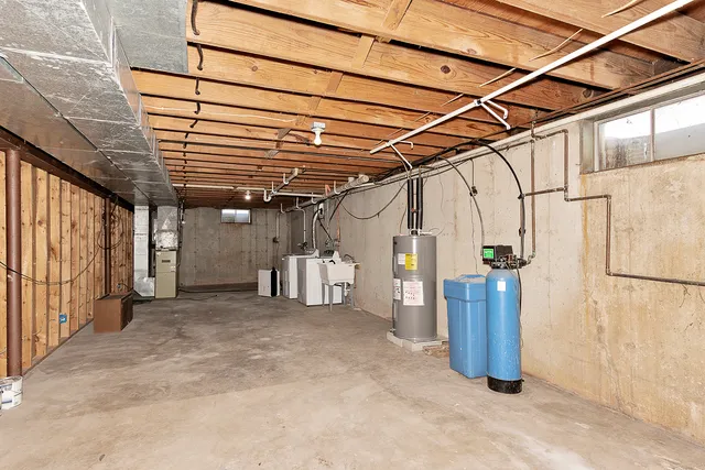 $1,850 | 8310 East Coral Road, Union, IL 60180