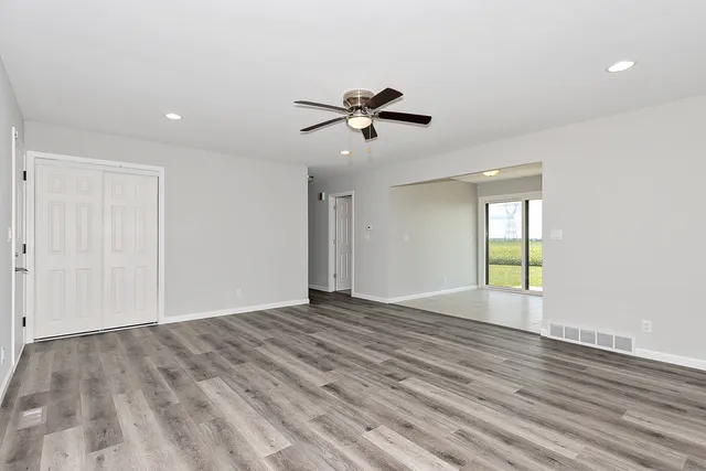 $1,850 | 8310 East Coral Road, Union, IL 60180