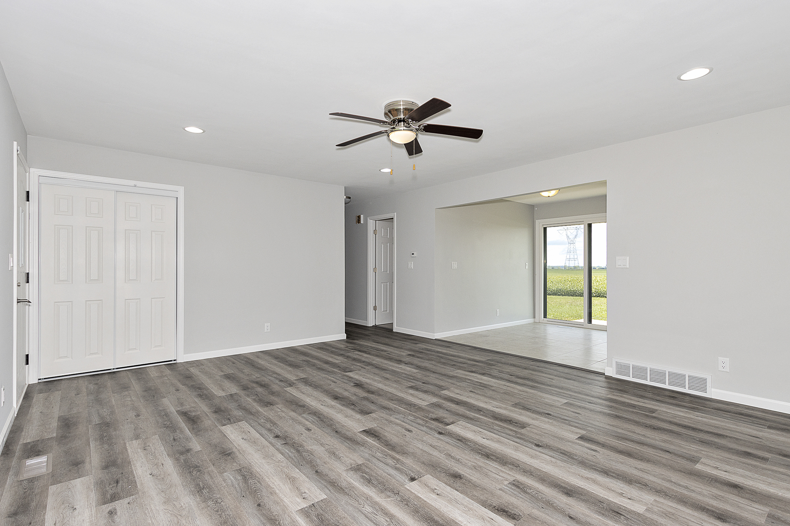 8310 East Coral Road Union, IL 60180 - Photo 3 of 21