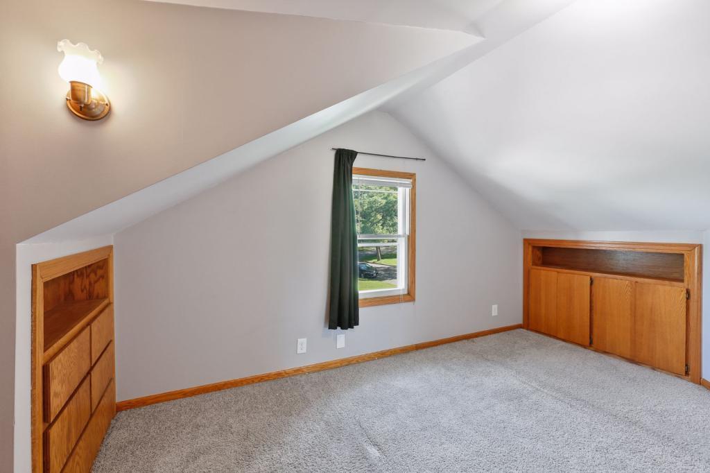 1425 Ruth Street North St. Paul, MN 55119 - Photo 14 of 23