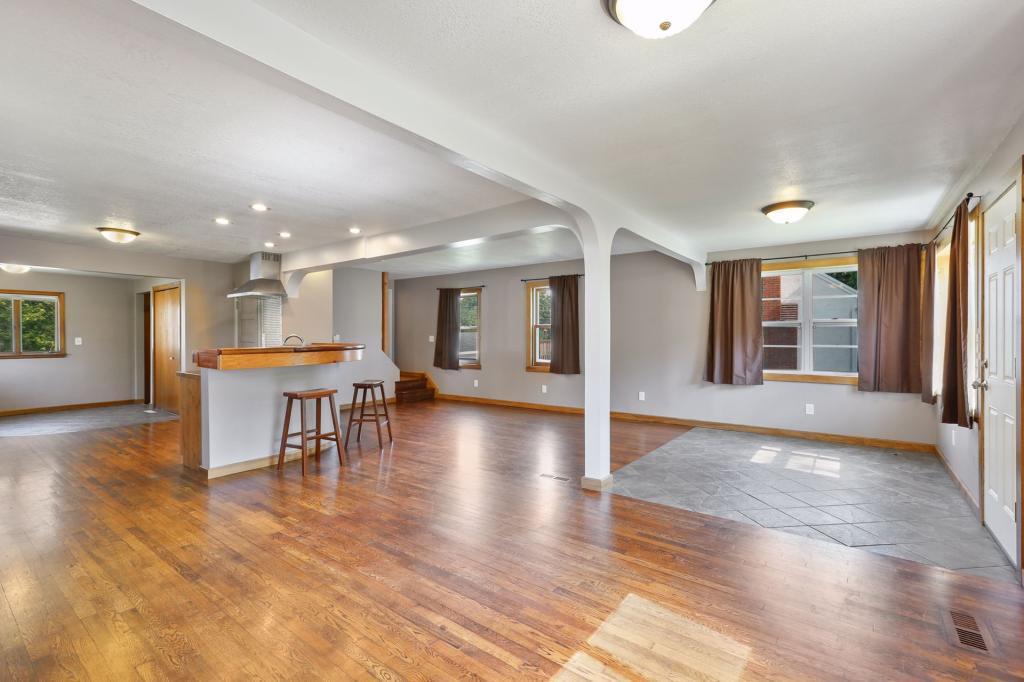 1425 Ruth Street North St. Paul, MN 55119 - Photo 7 of 23