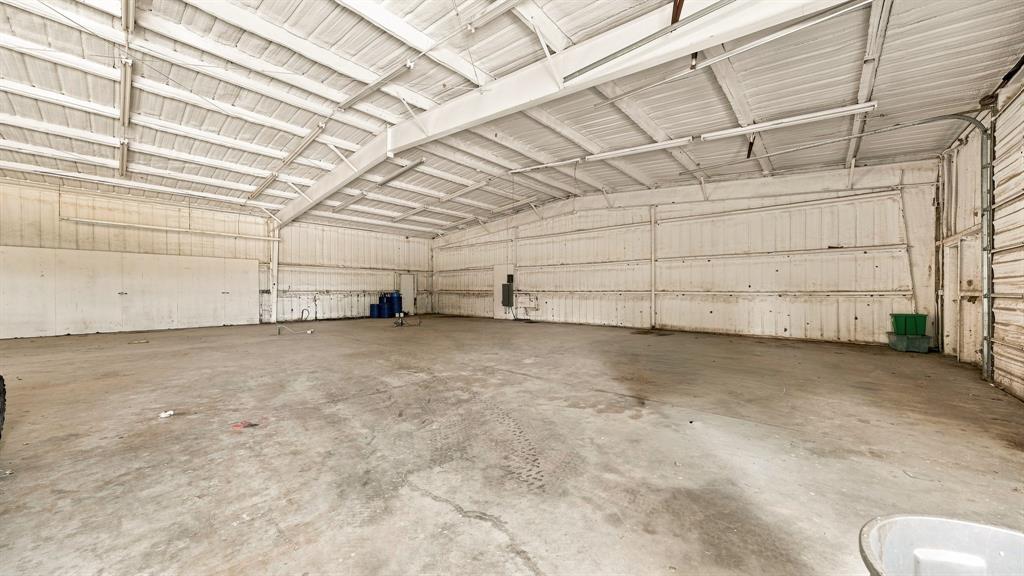 11918 Riek Road Krum, TX 76249 - Photo 30 of 39 Gallery Image 30