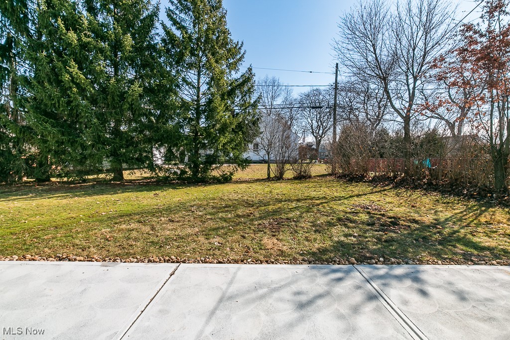 5128 Bridgewater Road Cleveland, OH 44124 - Photo 34 of 36 View from deck to back yard.