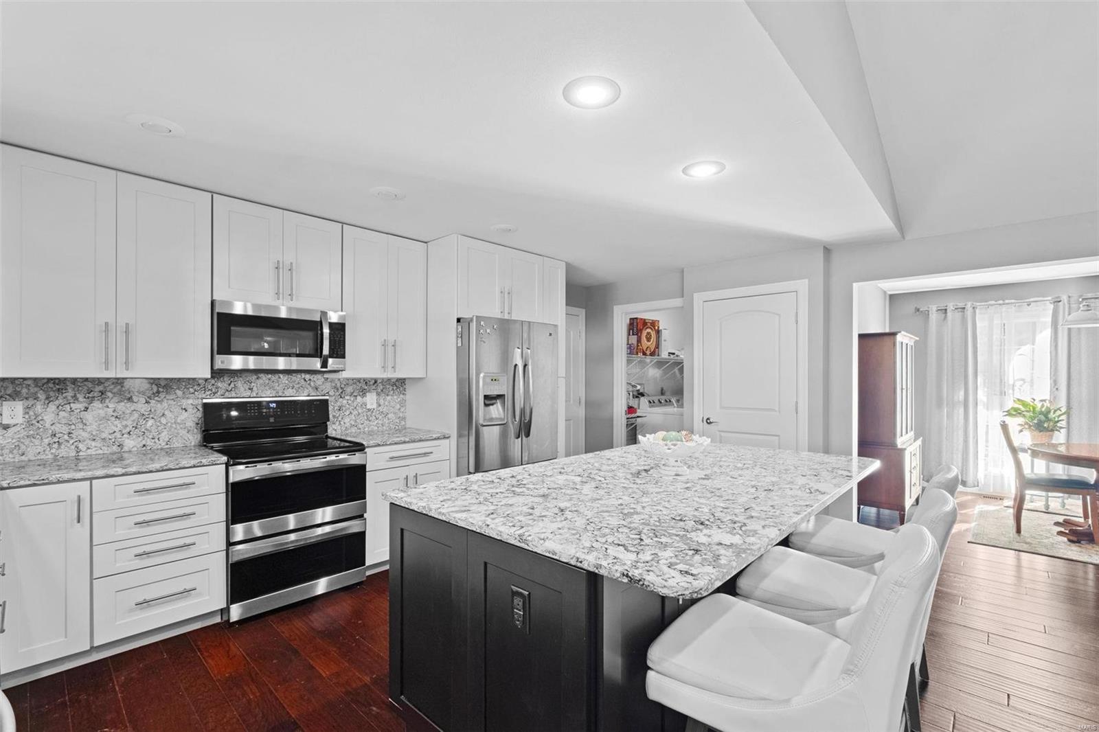 425 Hunters Ridge St. Charles, MO 63301 - Photo 13 of 32 Gallery Image 13