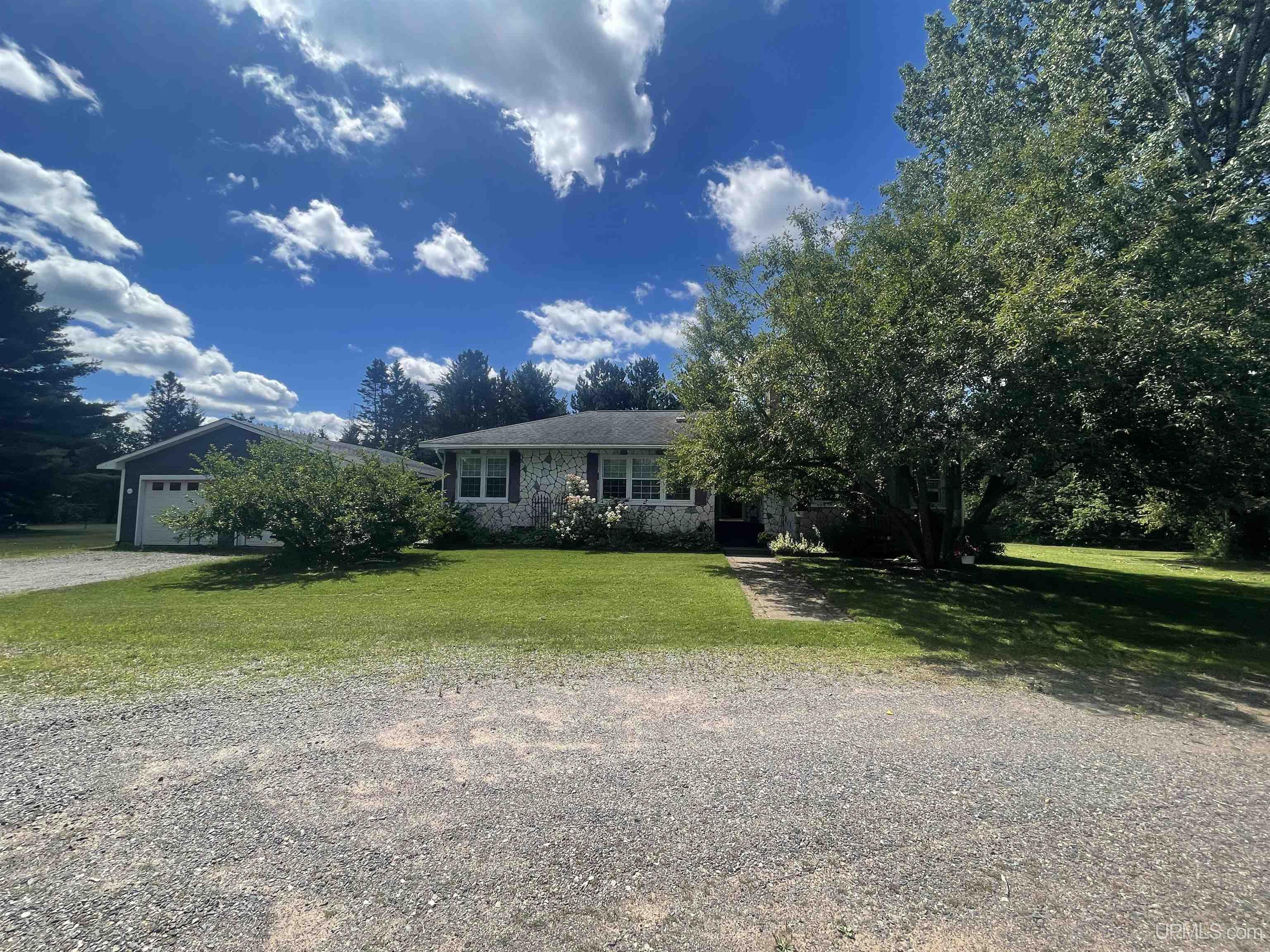 4045 Highway 41 Ishpeming, MI 49849 - Photo 2 of 61
