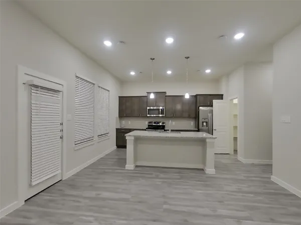$2,459 | 9835 Willow Creek, Unit 504, Tomball, TX 77375