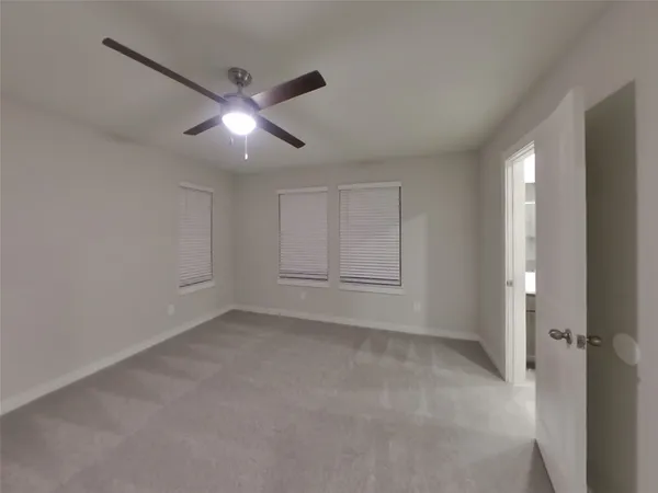 $2,419 | 9835 Willow Creek, Unit 504, Tomball, TX 77375