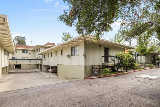 $988,888 | 1070 Mercedes Avenue, Unit 24, Los Altos, CA 94022