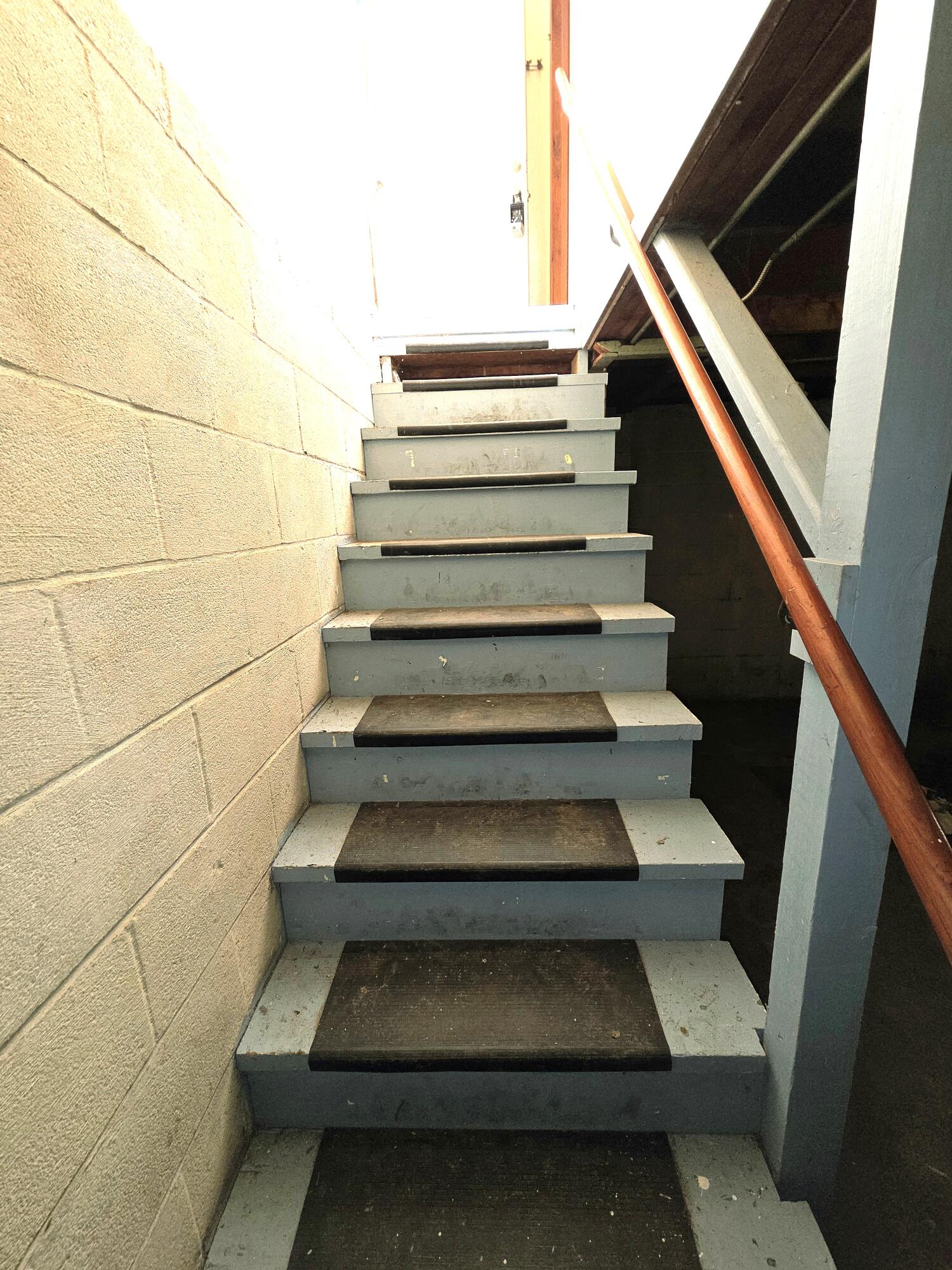 4115 Fillmore Street Gary, IN 46408 - Photo 11 of 16 a view of entryway