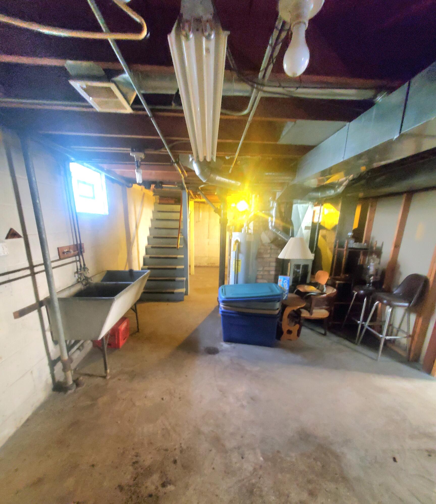 4115 Fillmore Street Gary, IN 46408 - Photo 10 of 16 a room with table and chairs