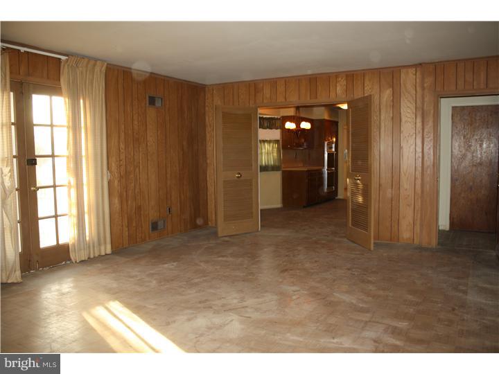 1170 Somers Drive Huntingdon Valley, PA 19006 - Photo 14 of 25 Family Room