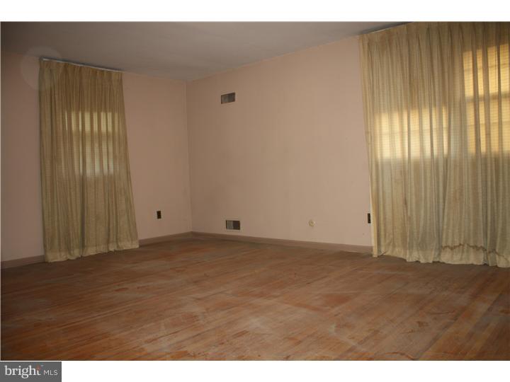 1170 Somers Drive Huntingdon Valley, PA 19006 - Photo 17 of 25 Master Bedroom