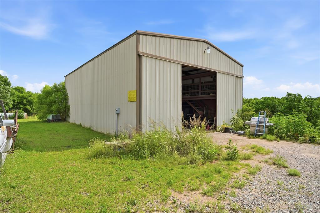823 Higgins Road Sherman, TX 75092 - Photo 15 of 33