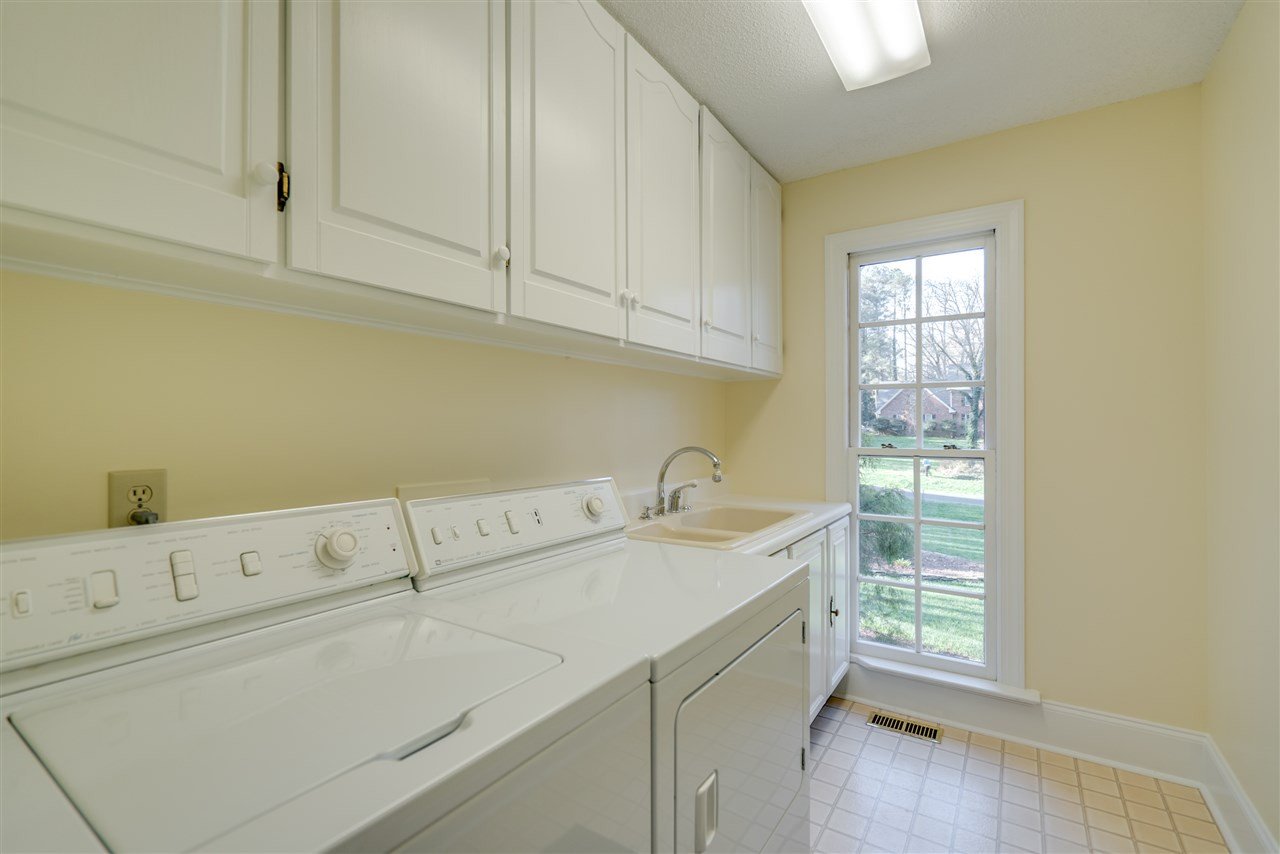 612 Downpatrick Lane Raleigh, NC 27615 - Photo 18 of 25 Laundry