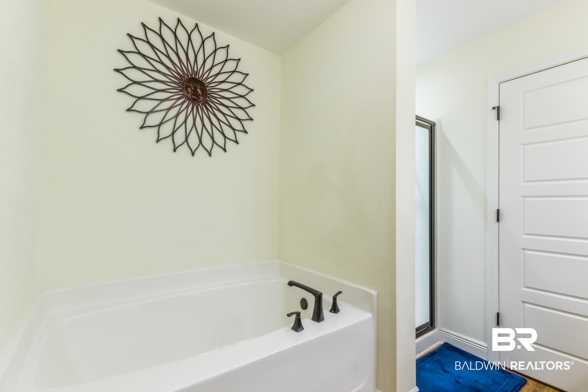 13833 Shea Circle Foley, AL 36535 - Photo 19 of 21 Master Bathroom