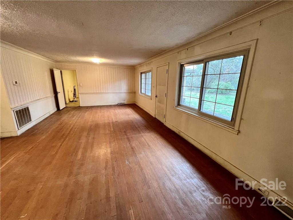 456 Sullivan Road Statesville, NC 28677 - Photo 14 of 32 Gallery Image 14