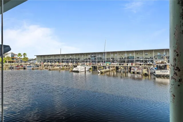 $365,000 | 127 Highway 22, Unit S17, Madisonville, LA 70447