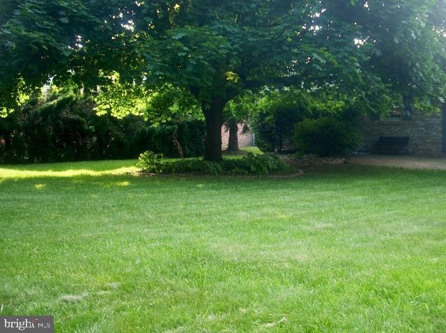 705 Chambers Road York, PA 17402 - Photo 8 of 36 Gallery Image 8