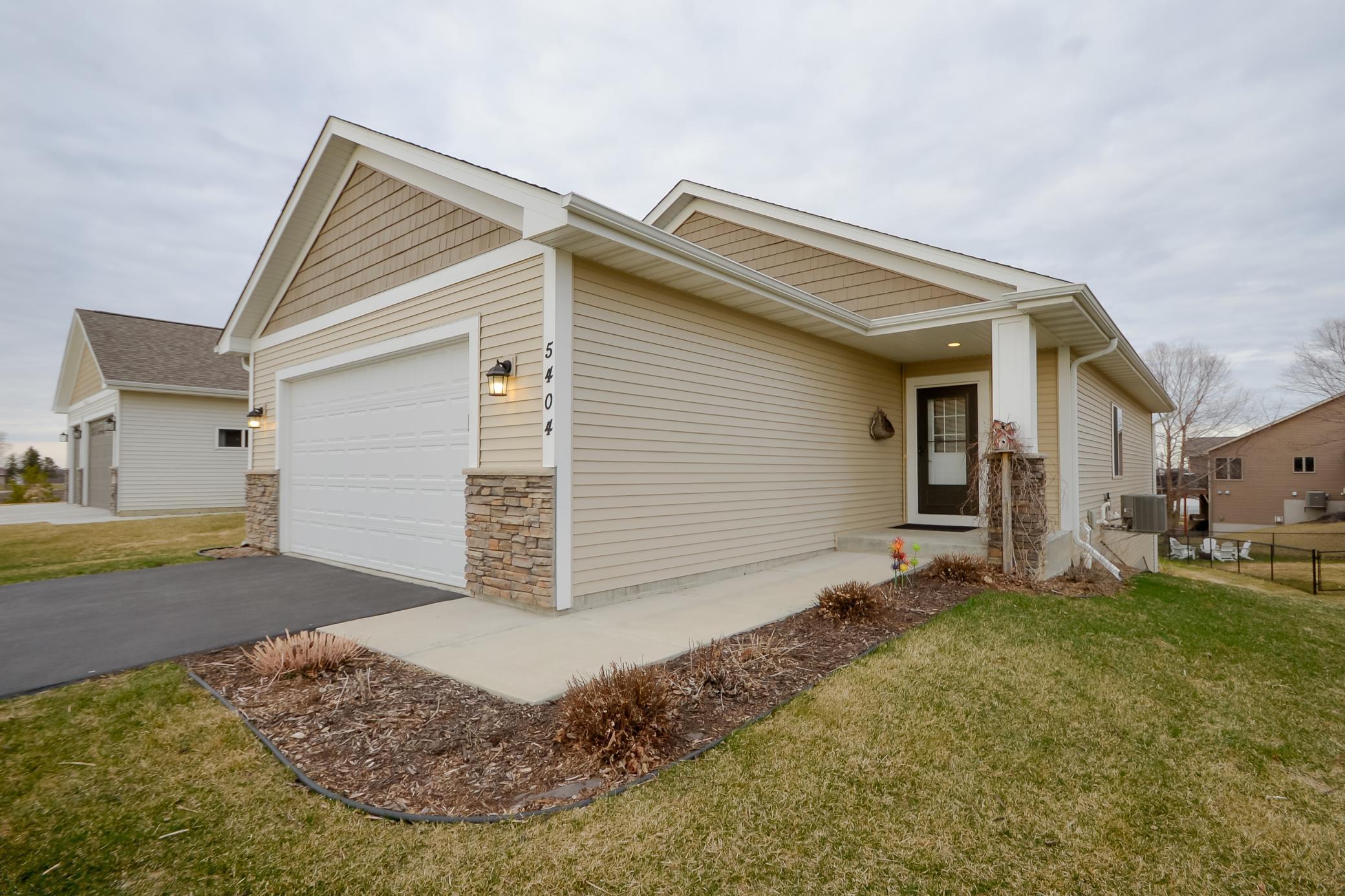 5404 Cinnamon Point Mayer, MN 55360 - Photo 2 of 72