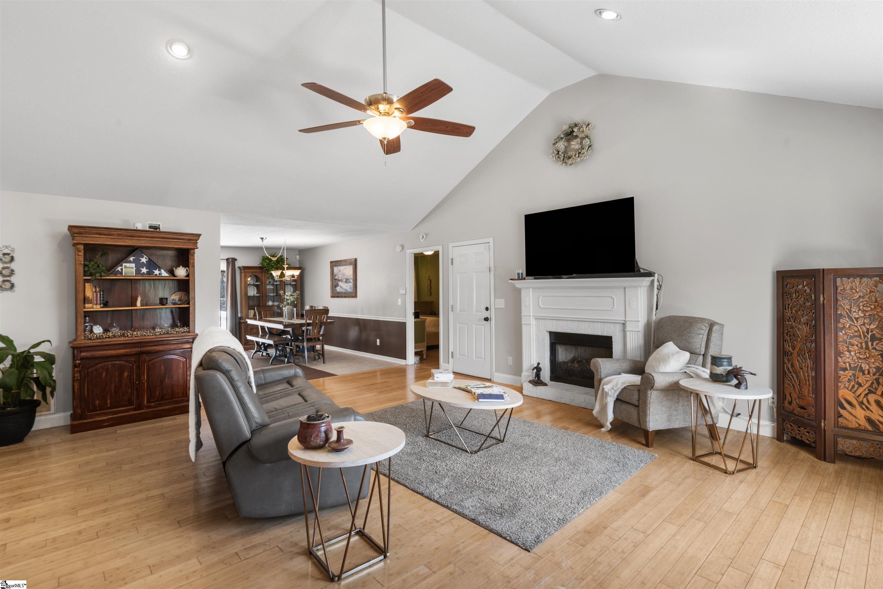243 Hallmark Circle Easley, SC 29640 - Photo 5 of 36 Gallery Image 5