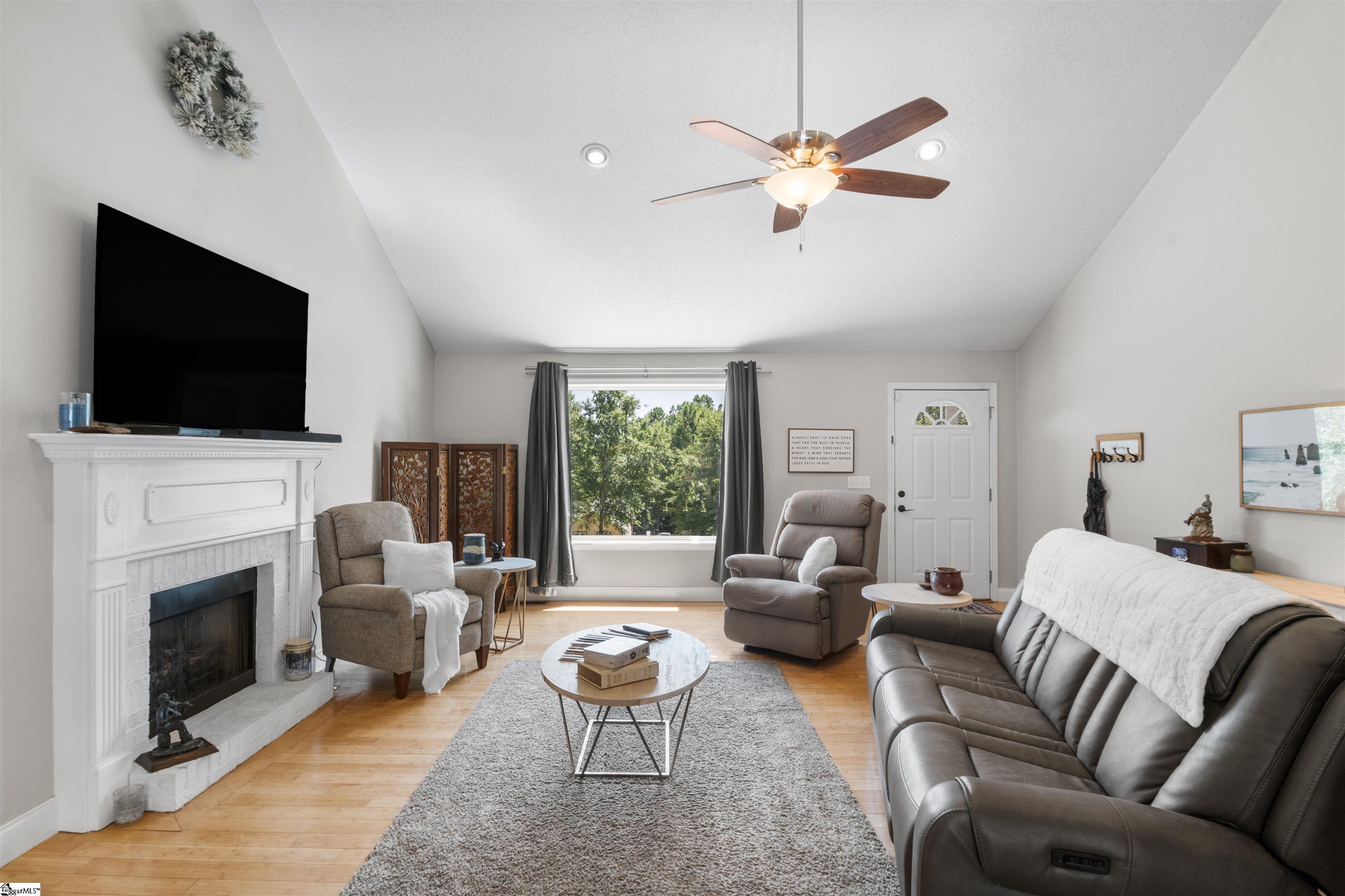 243 Hallmark Circle Easley, SC 29640 - Photo 7 of 36 Gallery Image 7