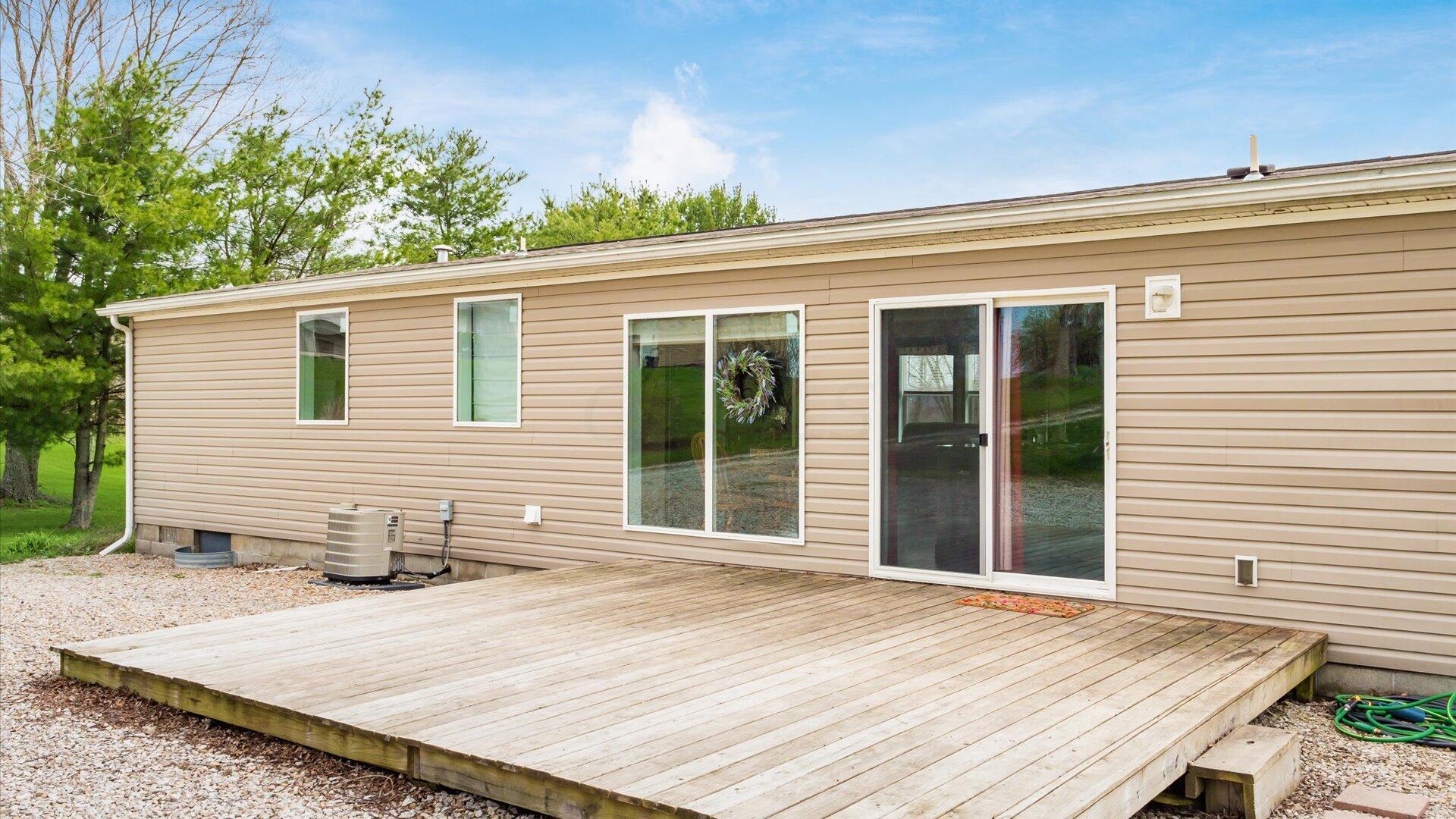 6514 Gratiot Road Southeast Heath, OH 43056 - Photo 28 of 34 33-z 6514 Gratiot Rd089
