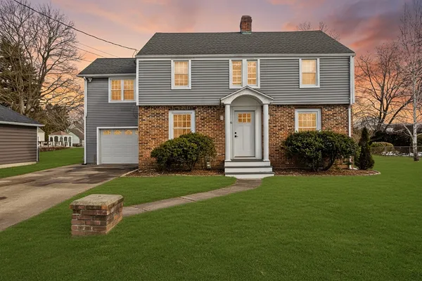 $474,900 | 16 Squawfield Road, Westfield, MA 01085